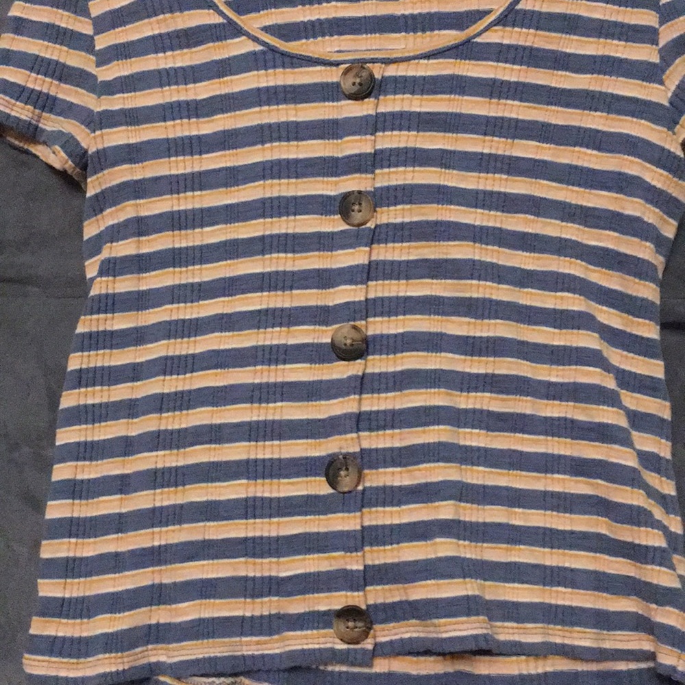 American eagle top - Picture 3 of 3